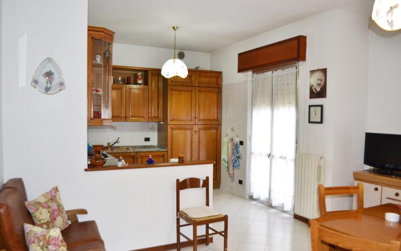 012.26 - Fermignano zona Poste - appartamento di 93 mq con garage e cantina - ottimo prezzo